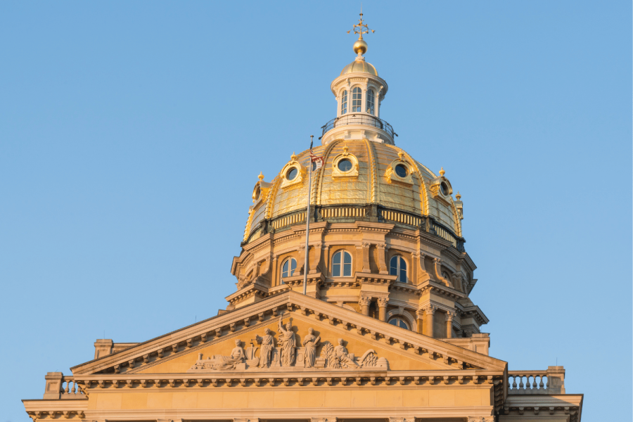 Iowa lawmakers advance bill tightening rules on prediction markets | DeviceDaily.com