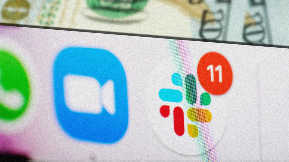 Shuttered startups are selling old Slack chats and emails to AI companies | DeviceDaily.com