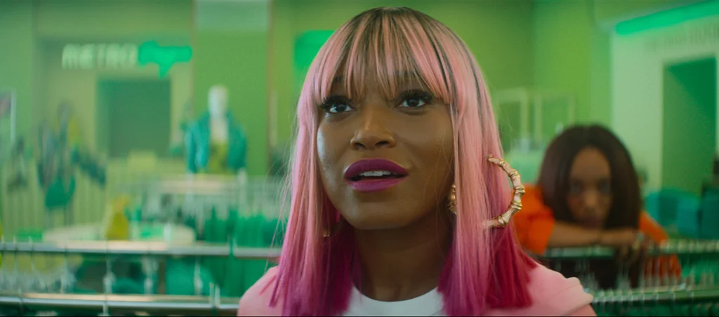 How the costume designer of ‘I Love Boosters’ brought color back to Hollywood | DeviceDaily.com How the costume designer of ‘I Love Boosters’ brought color back to Hollywood | DeviceDaily.com