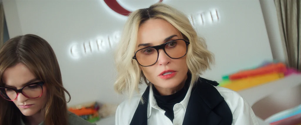 How the costume designer of ‘I Love Boosters’ brought color back to Hollywood | DeviceDaily.com How the costume designer of ‘I Love Boosters’ brought color back to Hollywood | DeviceDaily.com