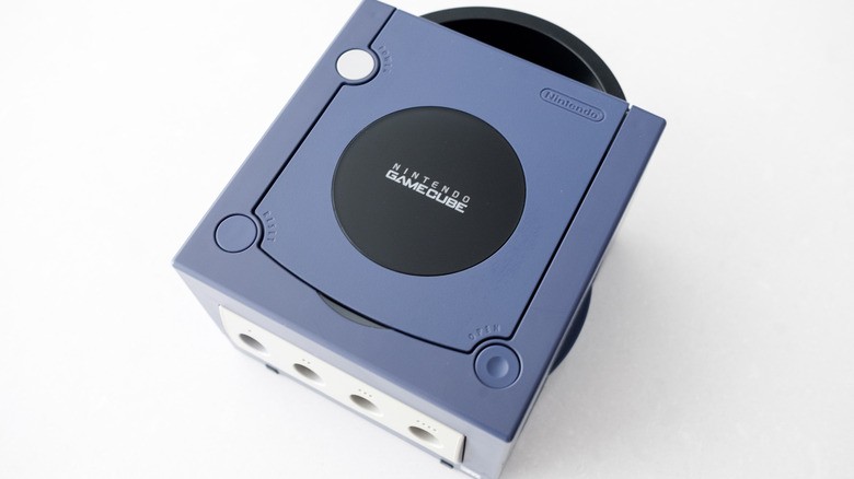 How to connect your retro GameCube to a modern TV | DeviceDaily.com How to connect your retro GameCube to a modern TV | DeviceDaily.com