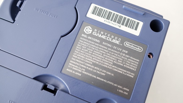 How to connect your retro GameCube to a modern TV | DeviceDaily.com How to connect your retro GameCube to a modern TV | DeviceDaily.com