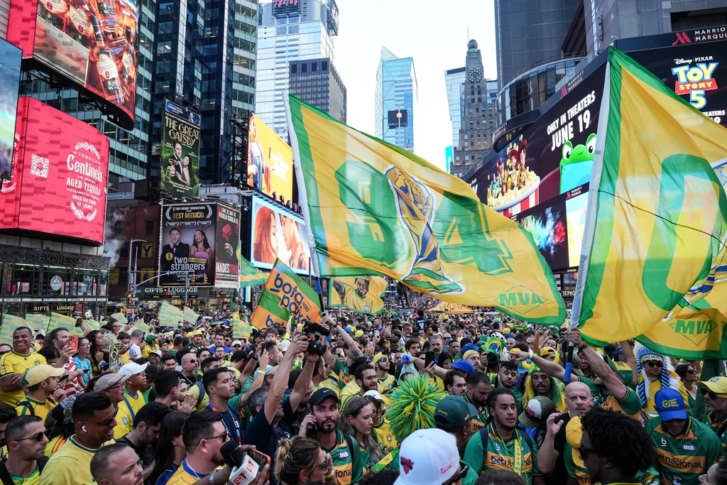 The unexpected hero of the World Cup? Times Square | DeviceDaily.com The unexpected hero of the World Cup? Times Square | DeviceDaily.com