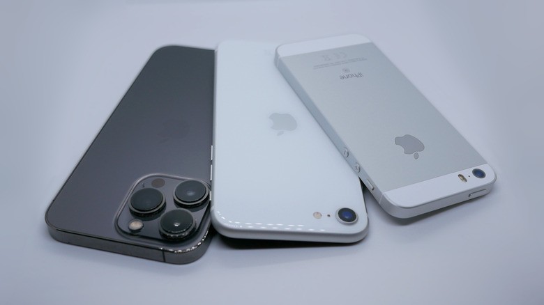How the iPhone has changed in the last five years | DeviceDaily.com How the iPhone has changed in the last five years | DeviceDaily.com