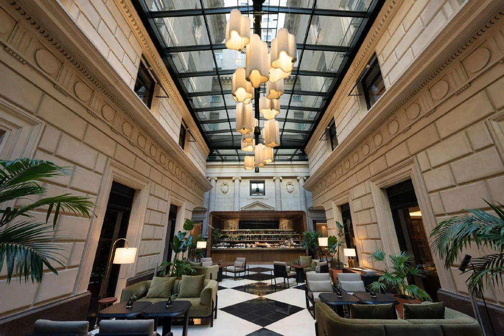American Express adds 350 luxury hotels to Platinum Card travel program as it doubles down on premium travel | DeviceDaily.com American Express adds 350 luxury hotels to Platinum Card travel program as it doubles down on premium travel | DeviceDaily.com