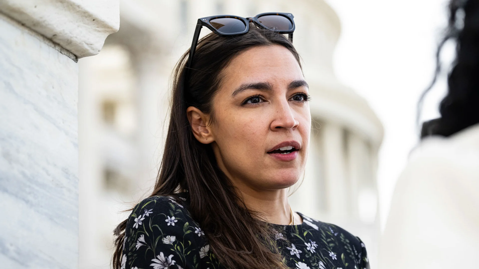 AOC is freezing her eggs. Her choice can have a huge, positive impact for working women | DeviceDaily.com AOC is freezing her eggs. Her choice can have a huge, positive impact for working women | DeviceDaily.com