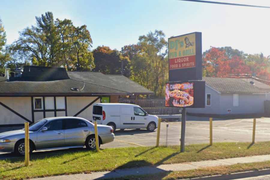 Michigan regulators seize suspected illegal gaming machines from Muskegon bar search | DeviceDaily.com Michigan regulators seize suspected illegal gaming machines from Muskegon bar search | DeviceDaily.com