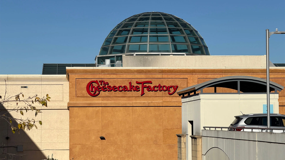 Surprisingly, Cheesecake Factory is one of the hottest food stocks right now. Here’s why | DeviceDaily.com