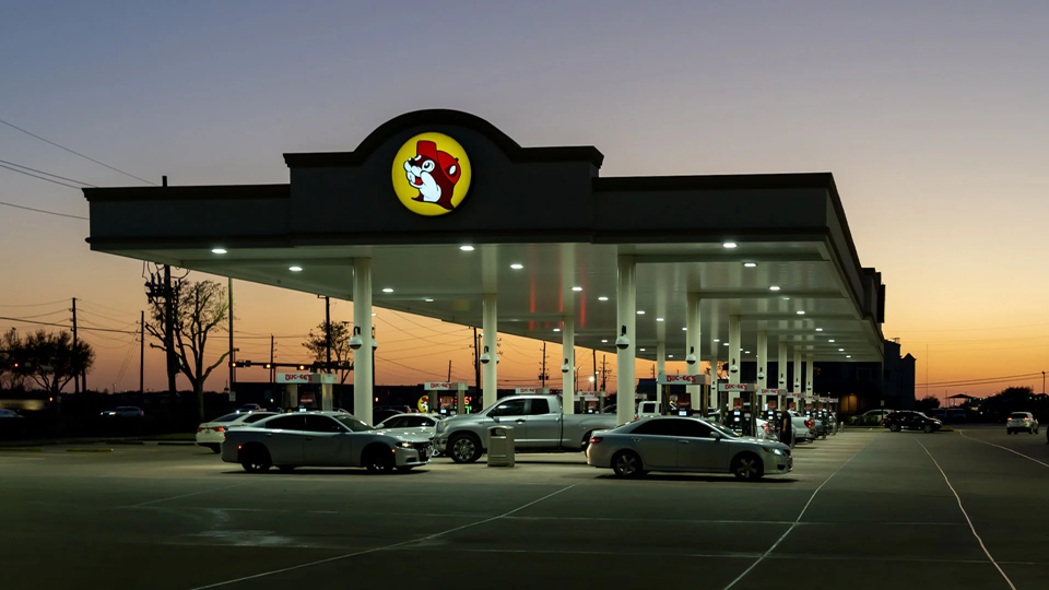 Why does Buc-ee’s keep suing small businesses over a cartoon beaver? | DeviceDaily.com